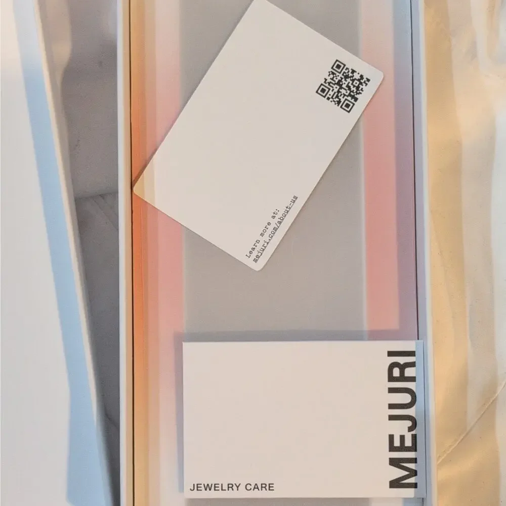 MEJURI White Rectangular Jewelry Gift Box w/ Insert, Paper/Cardboard